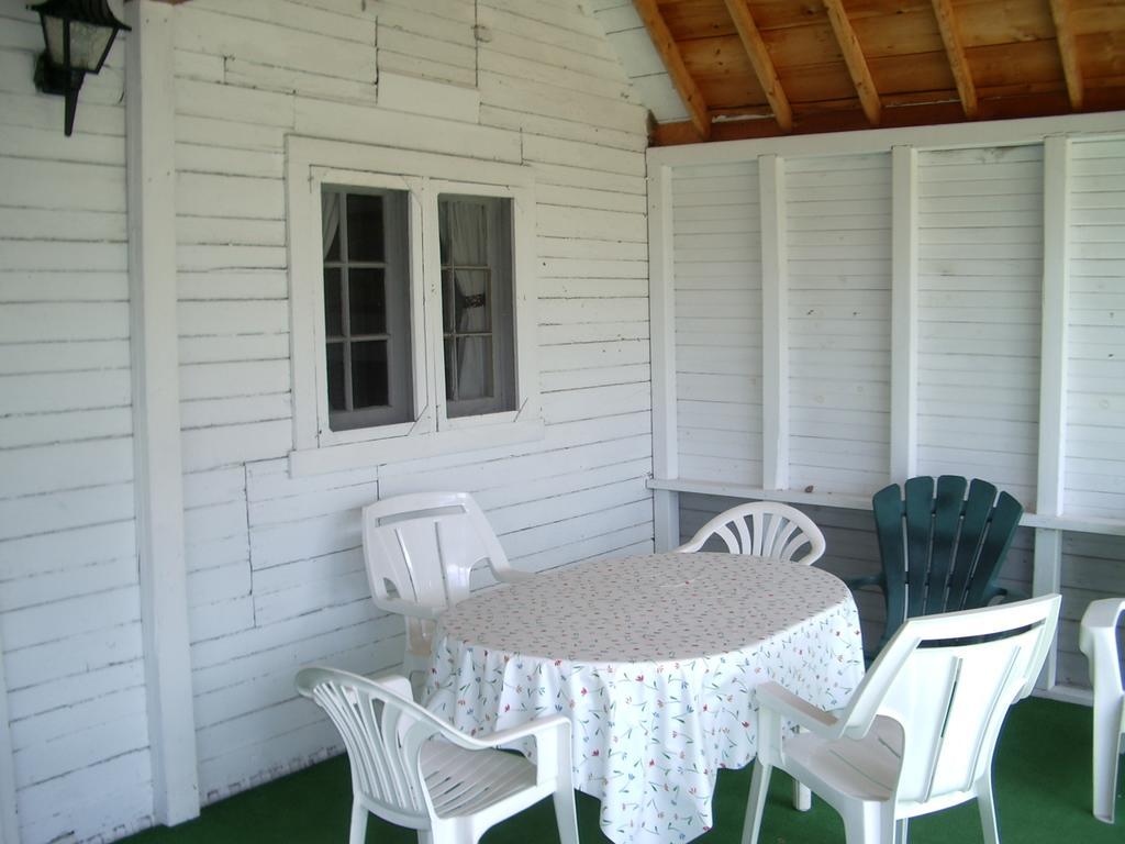 Birch Cliff Lodge On Baptiste Lake Highland Grove Habitación foto