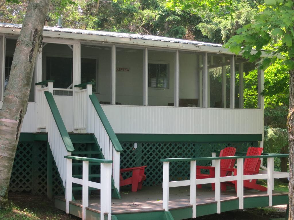 Birch Cliff Lodge On Baptiste Lake Highland Grove Habitación foto