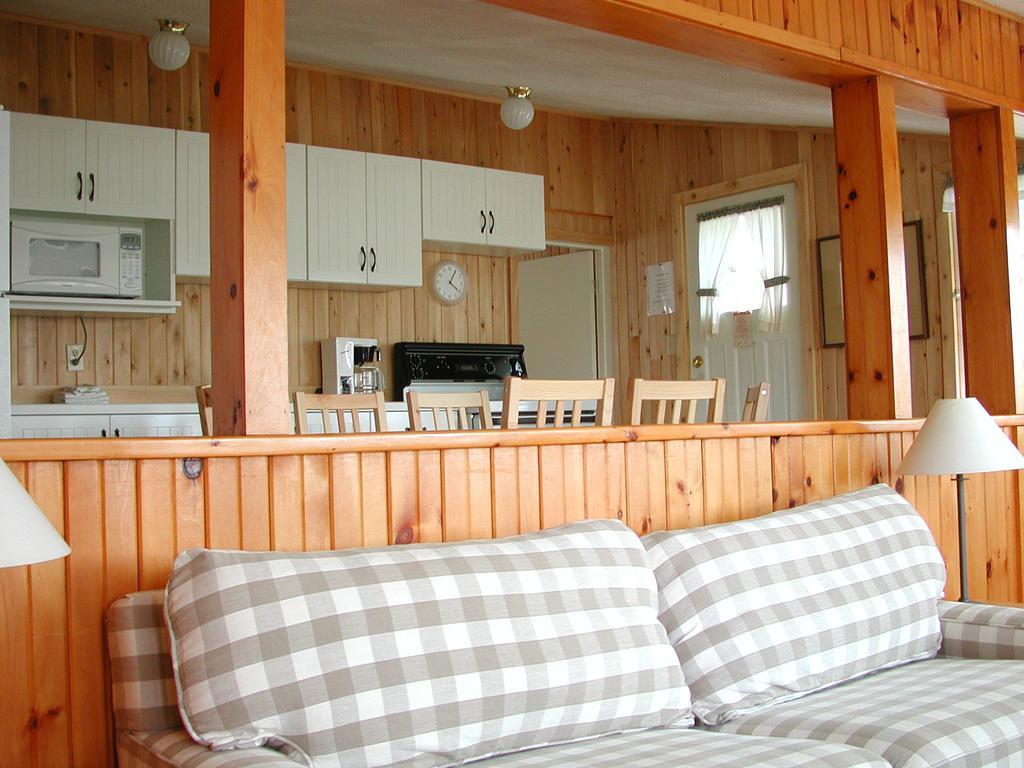 Birch Cliff Lodge On Baptiste Lake Highland Grove Habitación foto